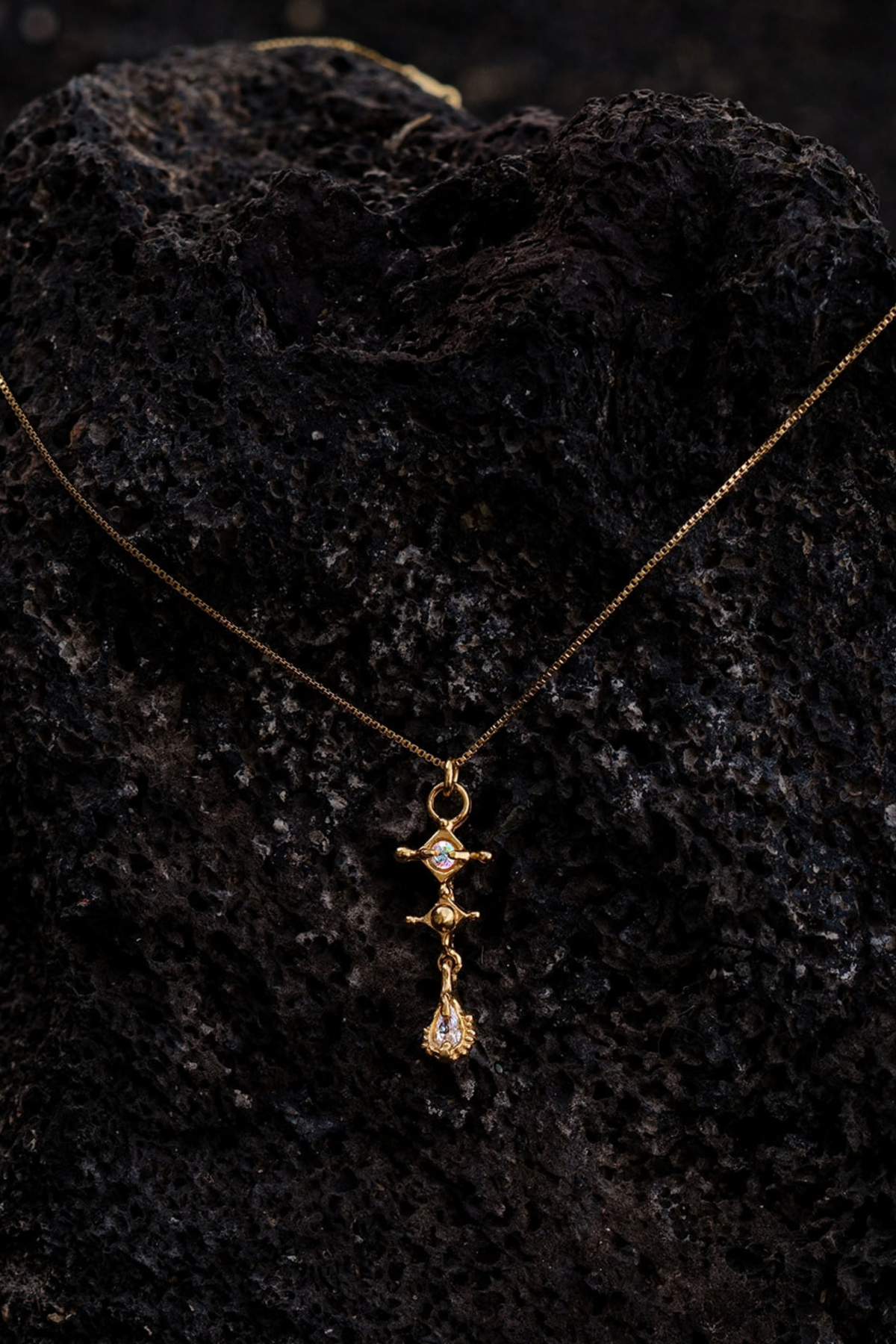 AURORA CHAIN NECKLACE