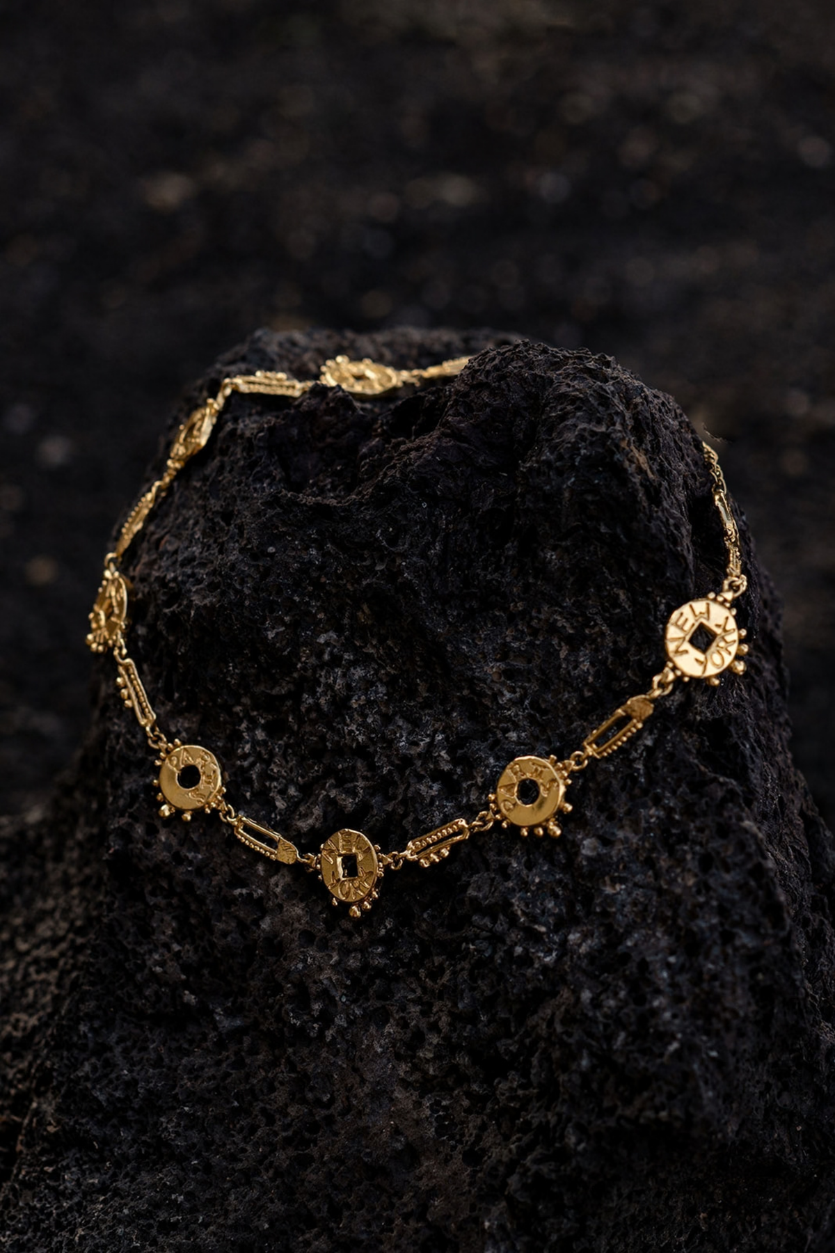 PARIS NYC CHOKER