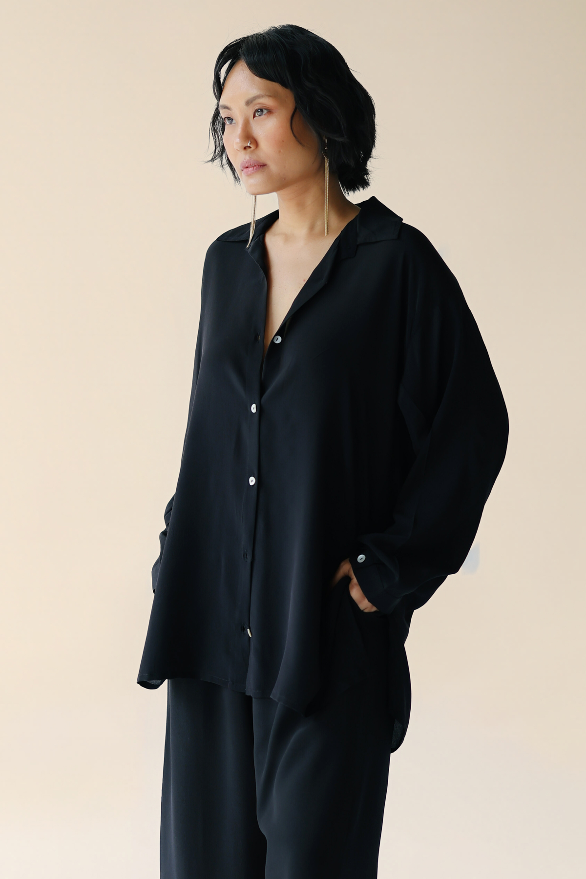 BUTTON SHIRT