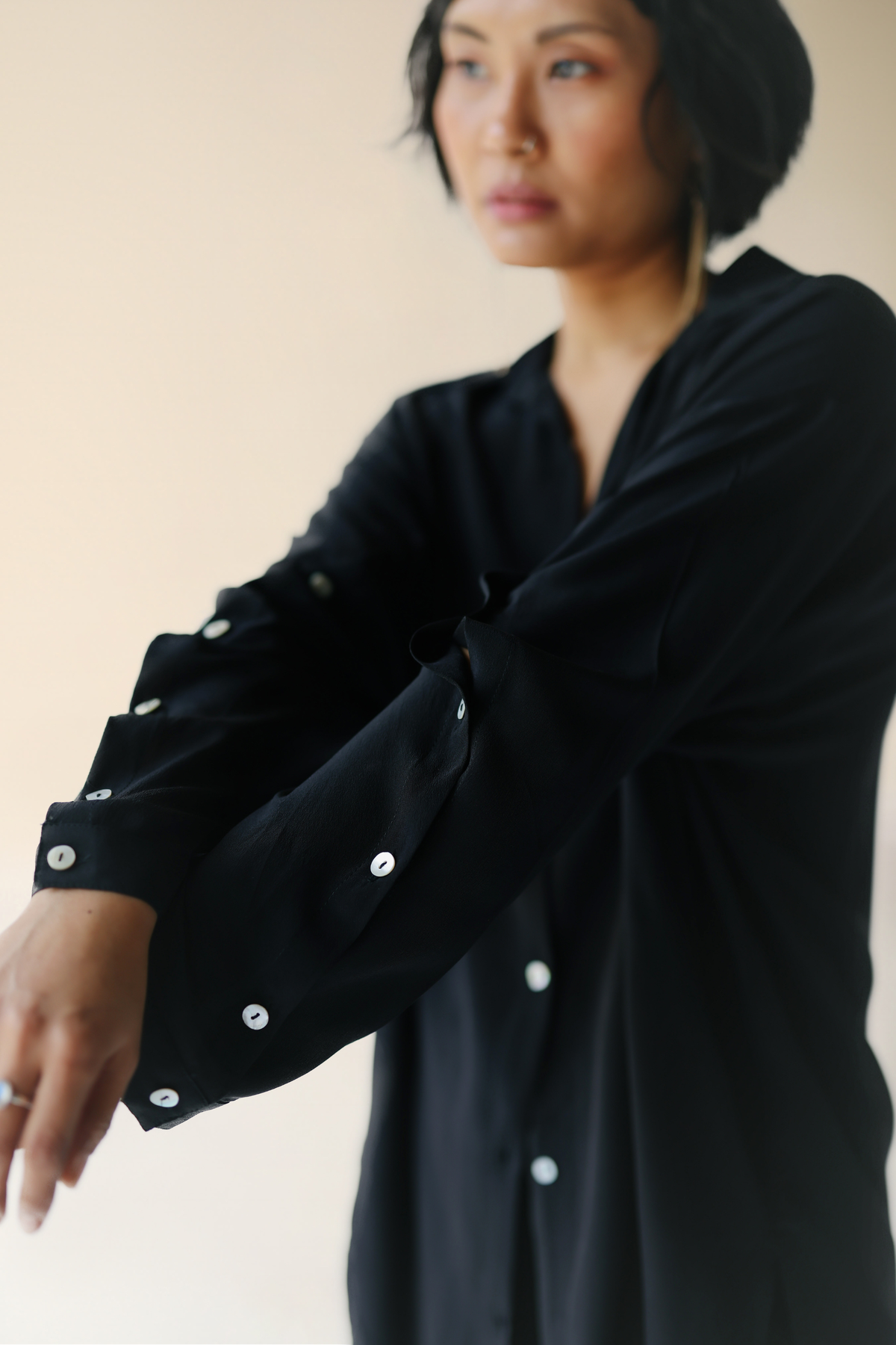 BUTTON SHIRT
