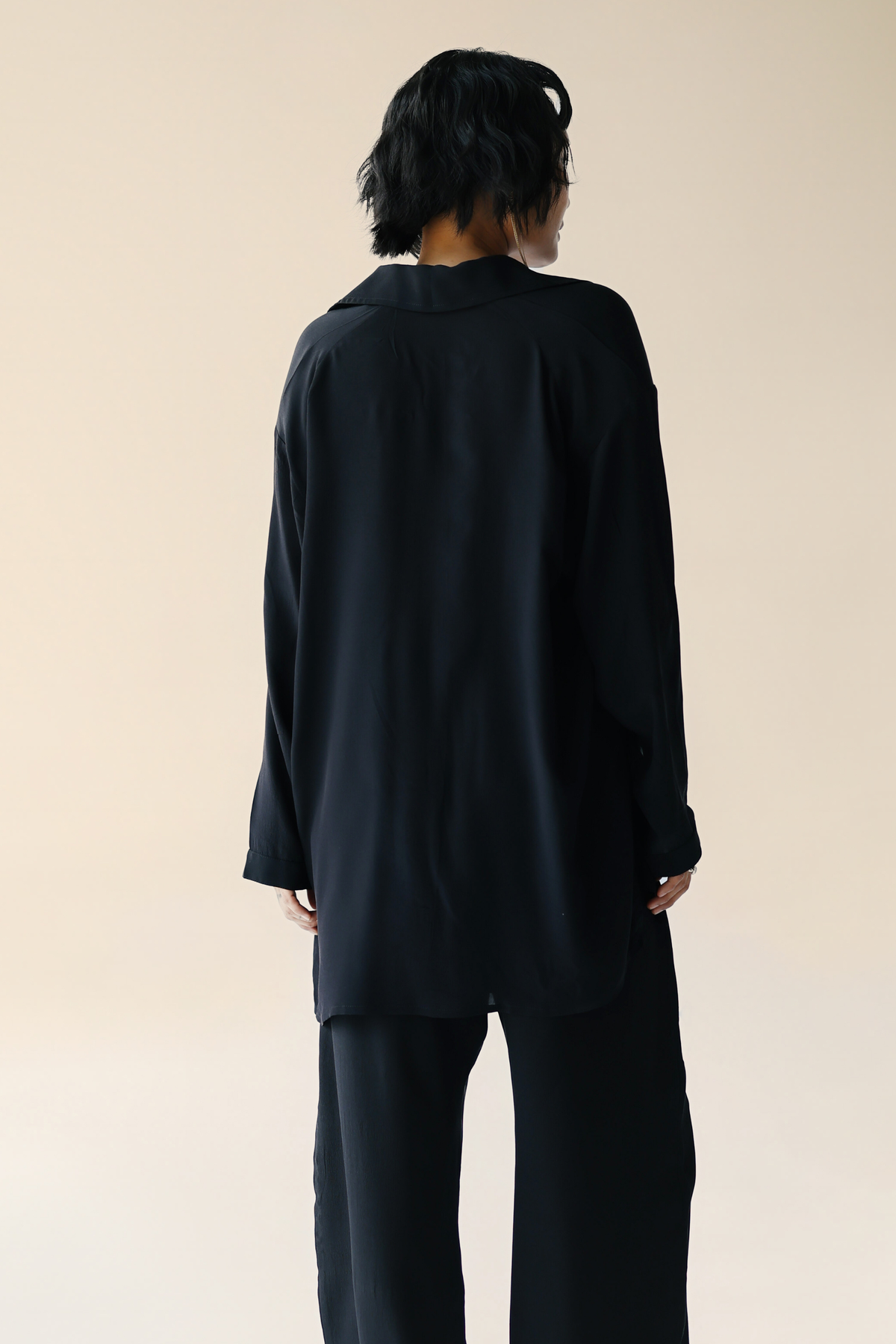 BUTTON SHIRT