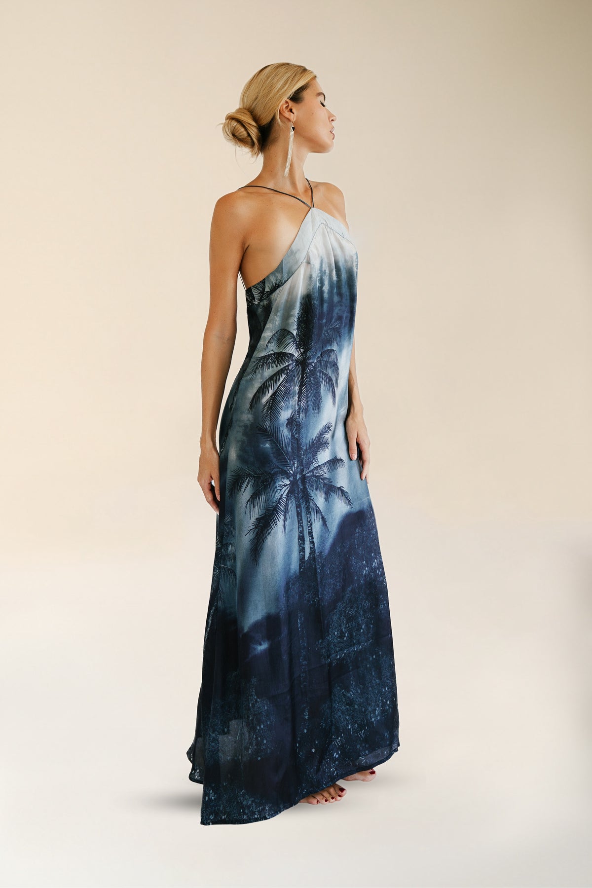 VELA HALTER DRESS