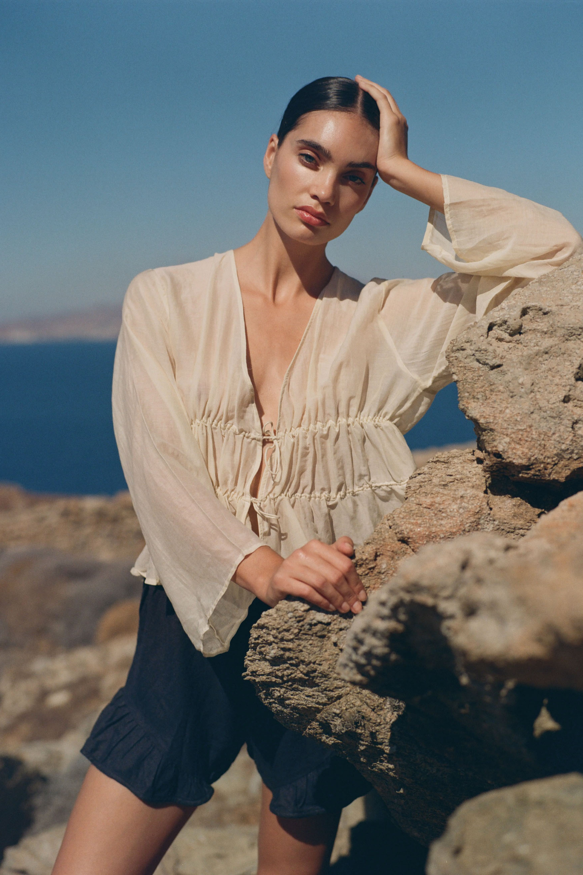 BOW BLOUSE