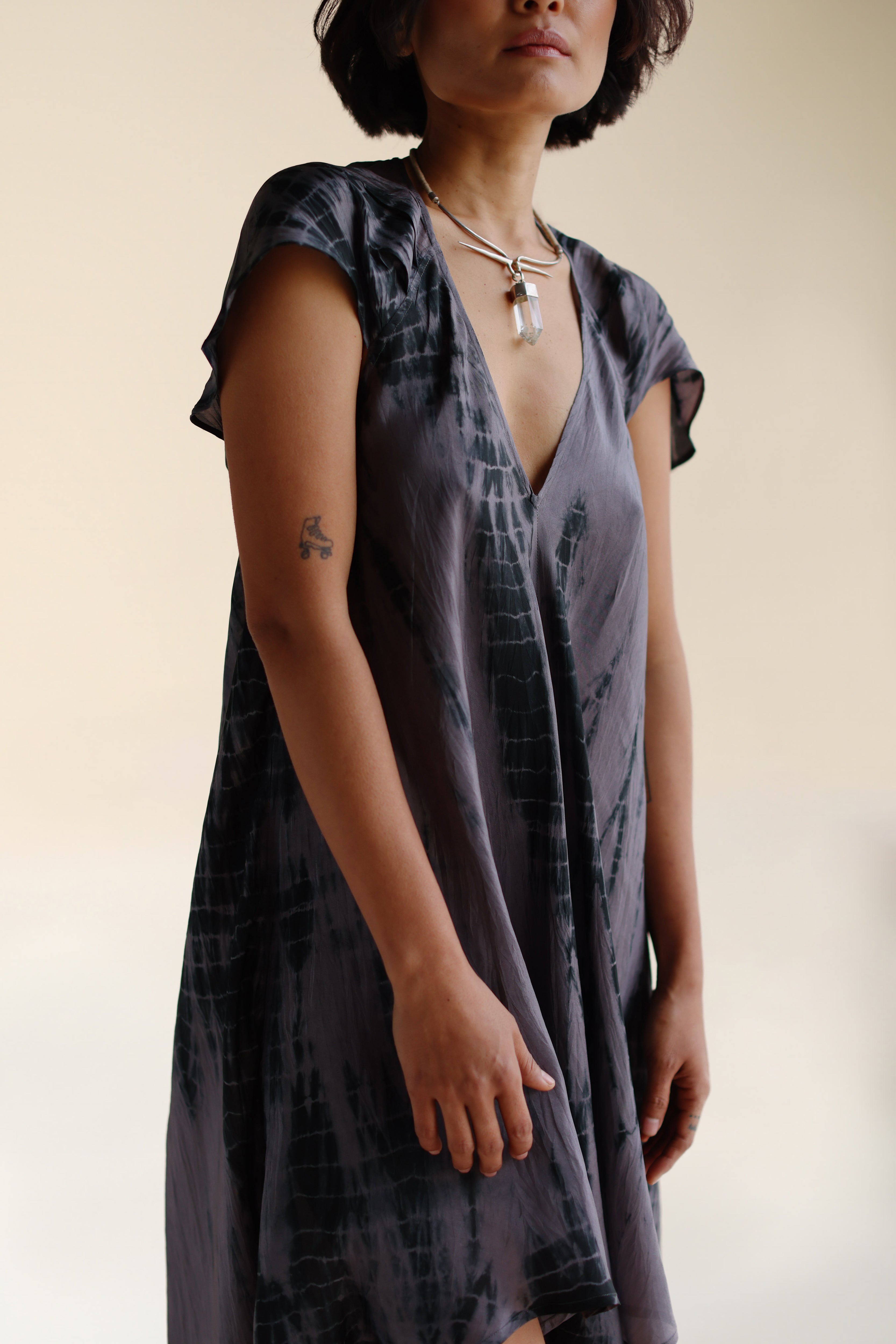 lana tie back satin dress NWT BHLDN SIGNIFICANT OTHER LANA COWL-NECK TIE-BACK SATIN MAXI DRESS
