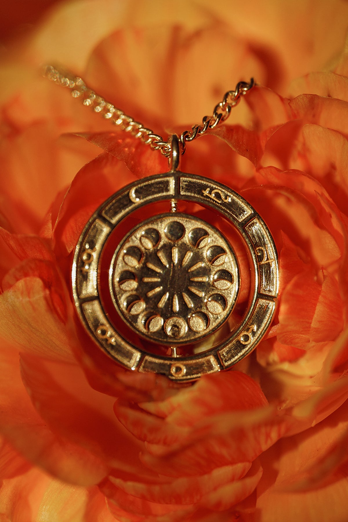 MINI ALCHEMIST'S SPINNING PENDANT