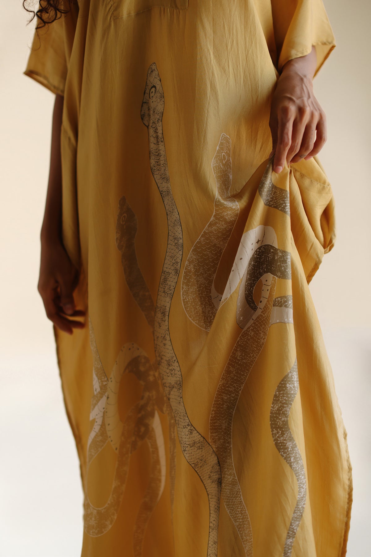 RISE KAFTAN